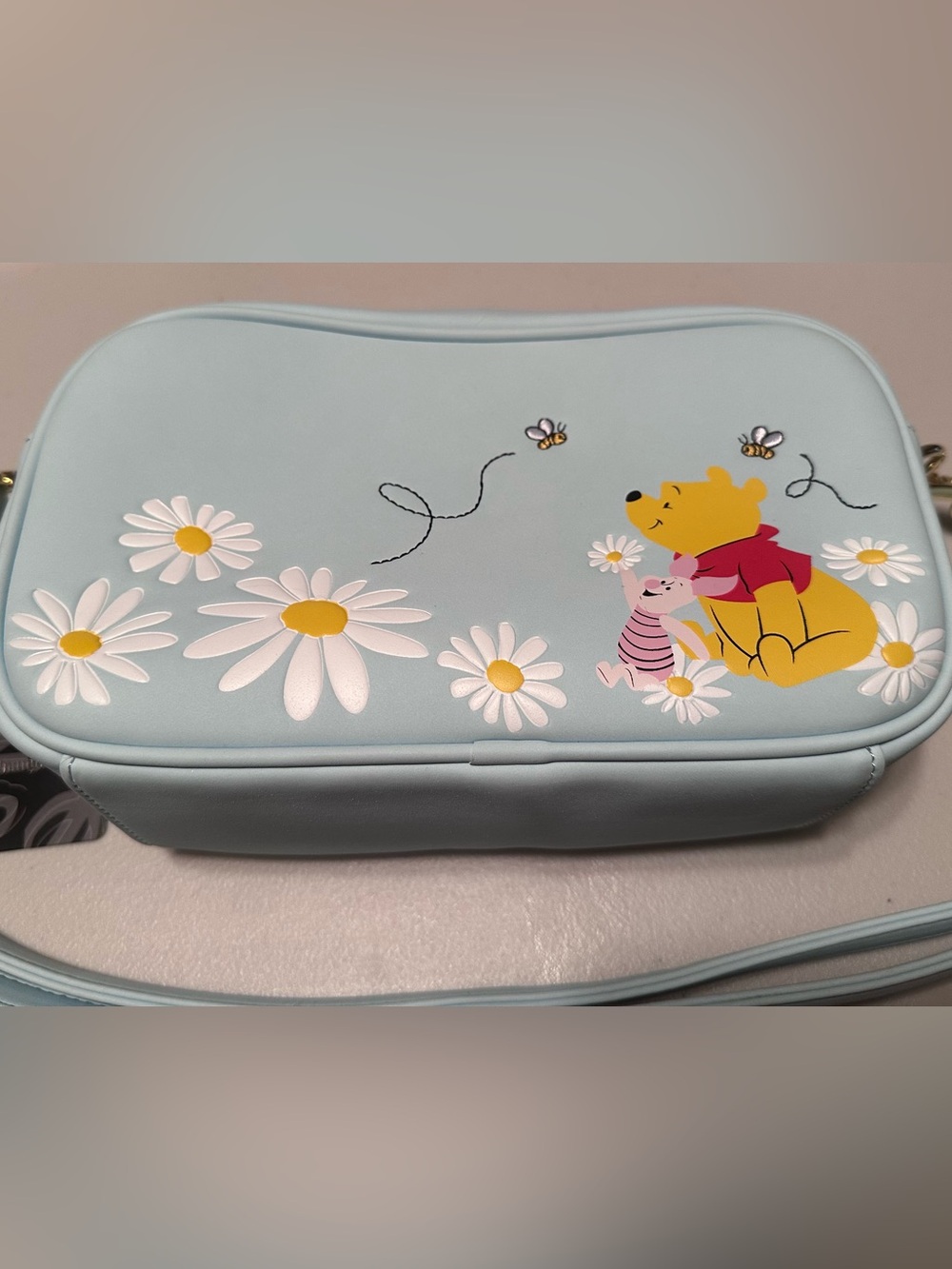 Adorable Disney Loungefly Eeyore, Piglet and Pooh Floral Crossbody Bag. New! - Picture 2 of 11